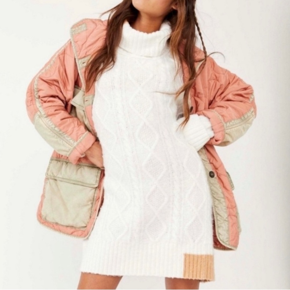 🆓🅿️ NWT Free People Forever Cable Pullover / Evening Cream